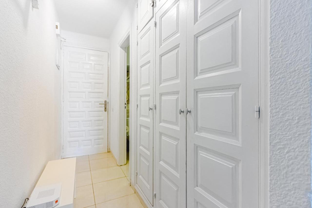 Fantastic Large Studio In Front Of Beach Heated Pool Wifi Арона Екстер'єр фото